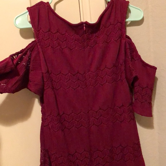 Fitted dress - Picture 2 of 5